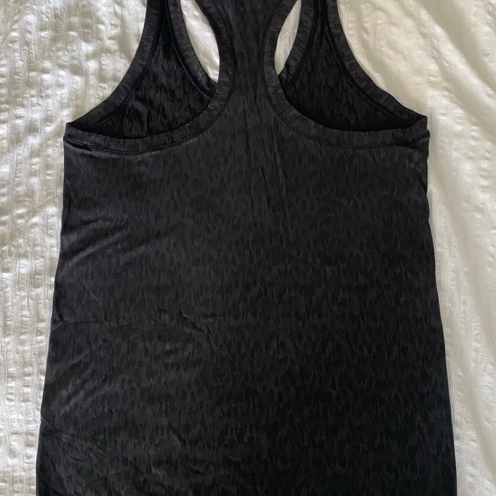 Athleta Momentum Tank